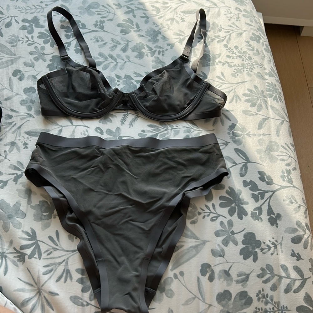 CUUP MESH BRA and PANTY 32B